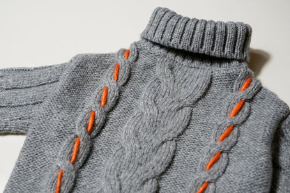 Cable Knit Sweater - Gray